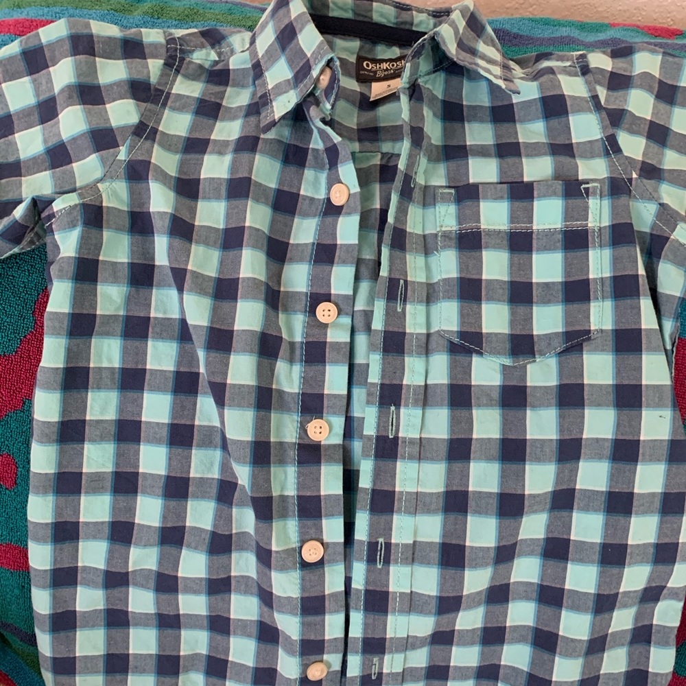Boys OshKosh Button up shirt 👔